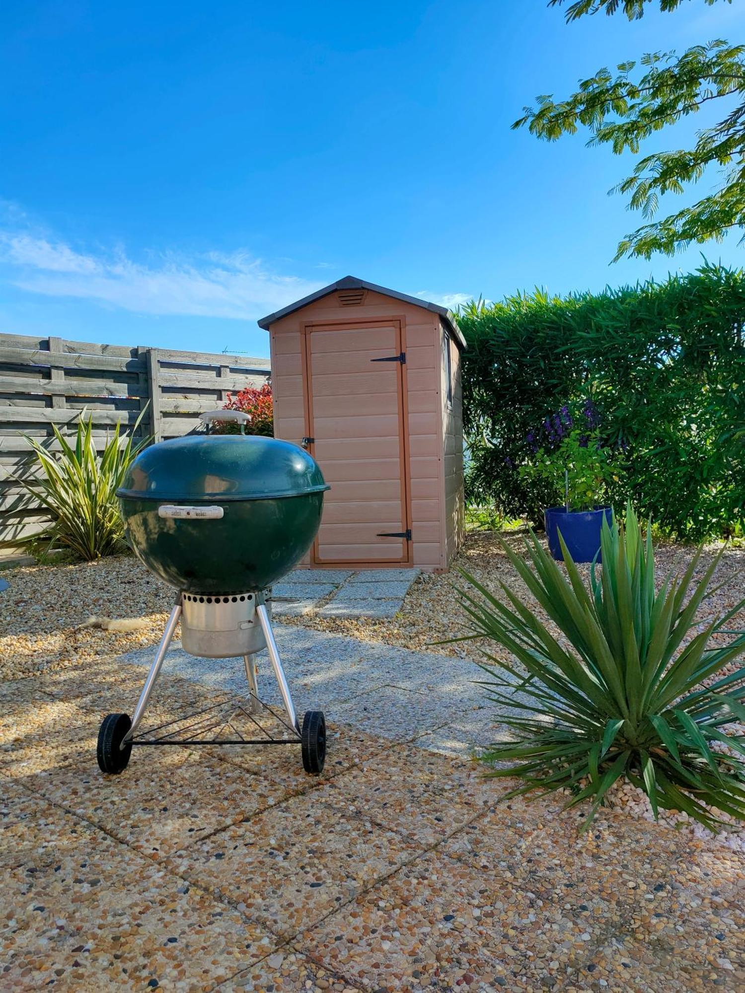 Le Mazet Sooksabai, Confort, Charme Et Decouverte En Petite Camargue Saint-Laurent-dʼAigouze Extérieur photo